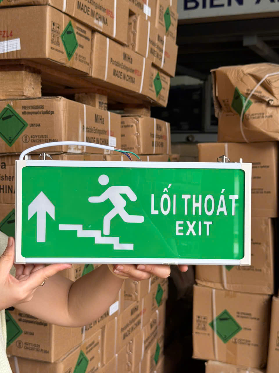 Đèn Exit Hướng Lên Có Kiểm Định